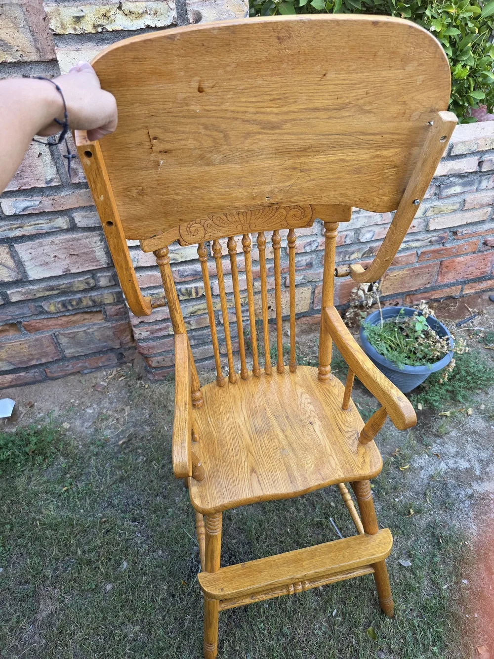 Vintage-Style Wooden High Chair in Honey Brown